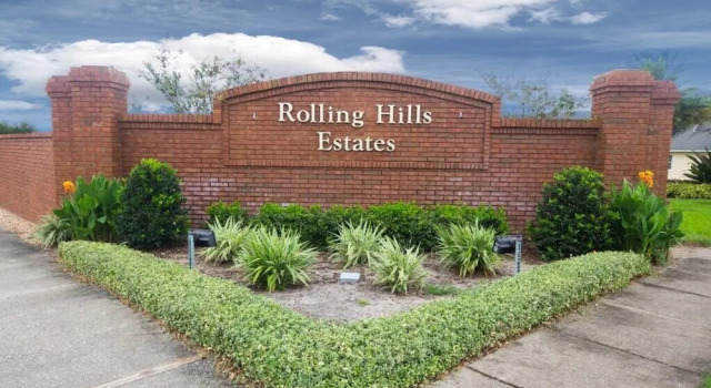 Karen's Rolling Hills 4 Bedroom Home