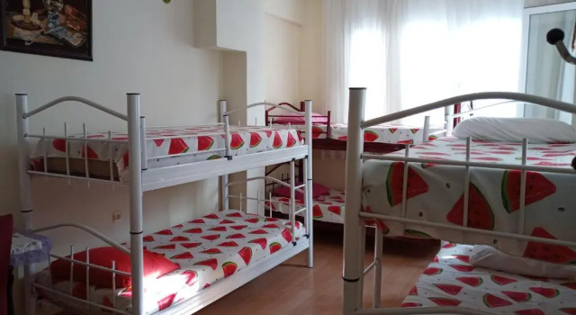 Кровать в общем номере (женский номер) HZD Apartments Hostel