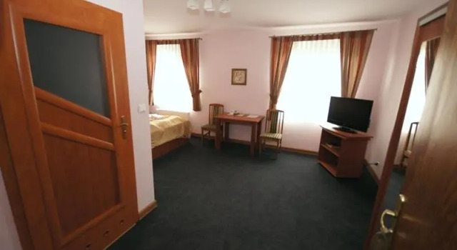 Hotel Vega, Varaa Hotelli Lebork Pommeri