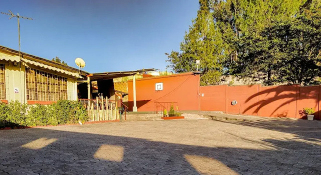 Ficus Lodge, Book Hotel Culacusi Cotopaxi
