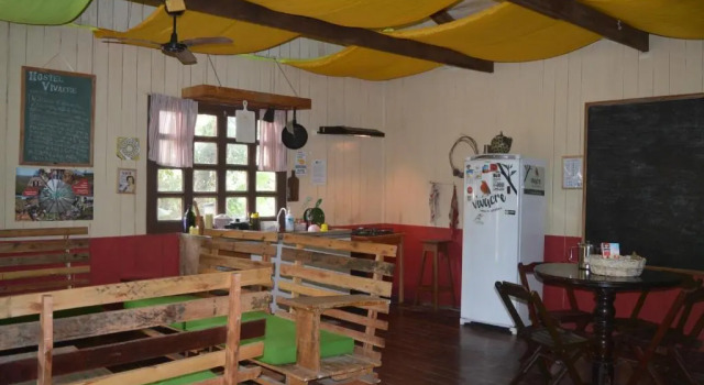 Кровать в общем номере Hostel Vivacre