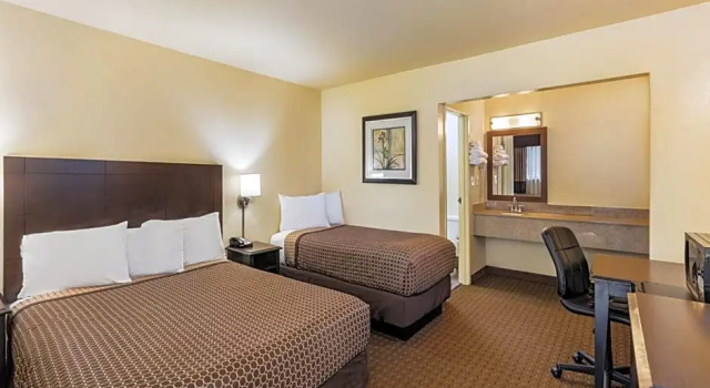 Номер Superior Key Inn and Suites