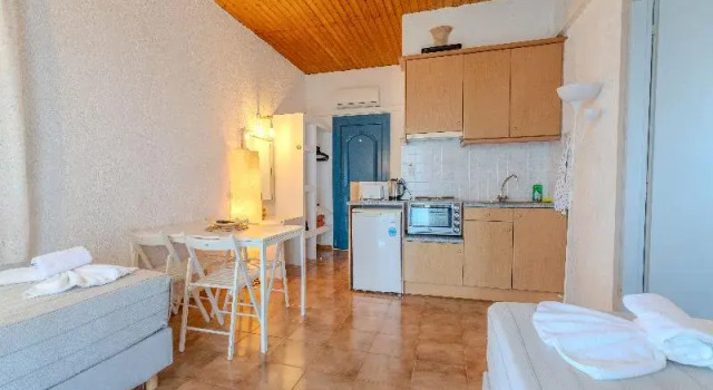 Апартаменты с балконом и с видом на море Metaxatos Apartments