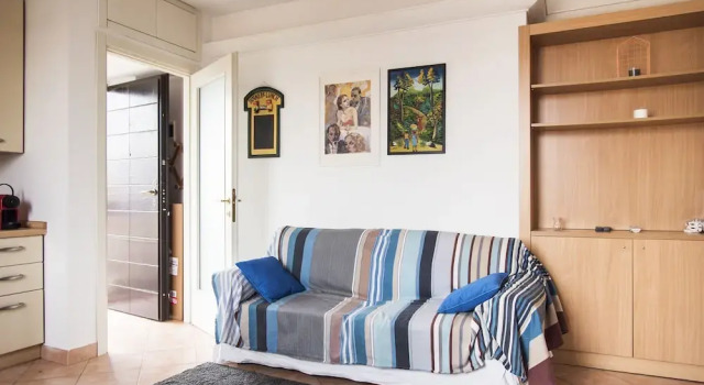 Typical Apartment on River Naviglio / Darsena