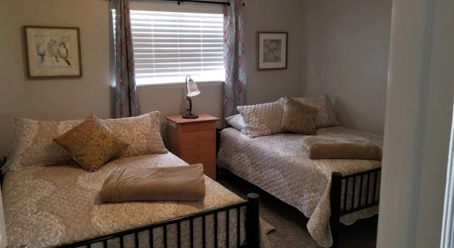 Fly Away Home, Book Hotel West Jordan Salt Lake County