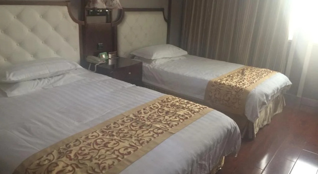 Kashgar International Hotel (South Railway Station, Trade City), Rezerwuj Hotel Urumqi Xinjiang