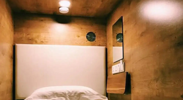 Łóżko w pokoju wieloosobowym Cube Bed Station - Hostel
