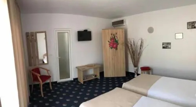 Orizont-Mahmudia, Rezervovat Hotel Hotely v Danube Delta s parkováním, Parkování