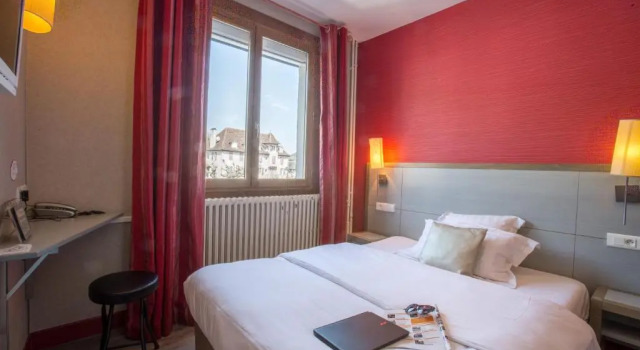 Номер Standard Le Relais de Vellinus - Contact Hôtels
