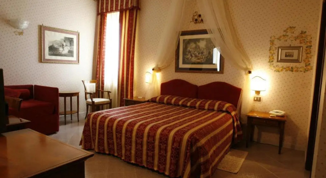Miralago, Reserva ahora Hotel Hoteles en El Lacio con aparcamiento, Aparcamiento
