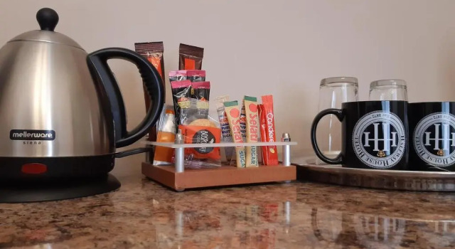 Номер Economy Halfway House Hotel