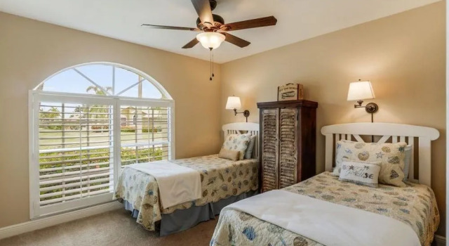 Sycamore Ct Home, Забронировать Дом для отпуска Марко-Айленд штат Флорида, рядом с Marco Beach