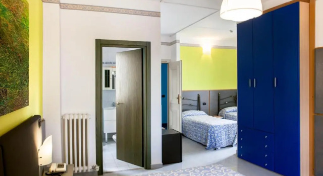Четырёхместный номер Standard с балконом Hotel Côte DEst
