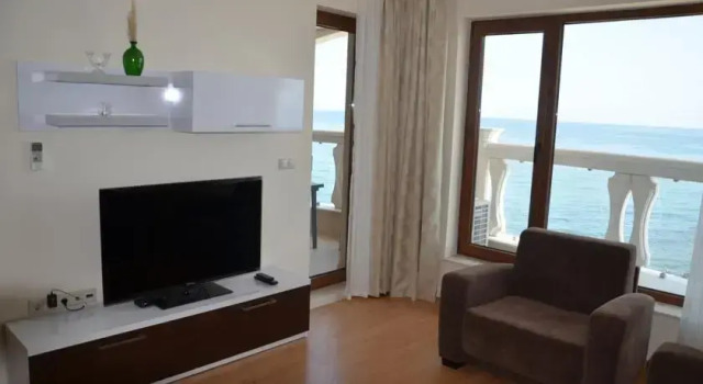 Bogdan Apartments in Riviera Bay