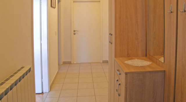 Apartments Jasna, Забронировать Апартаменты/квартира Отели Примоштен с парковкой, рядом с Пляж Затока, Парковка