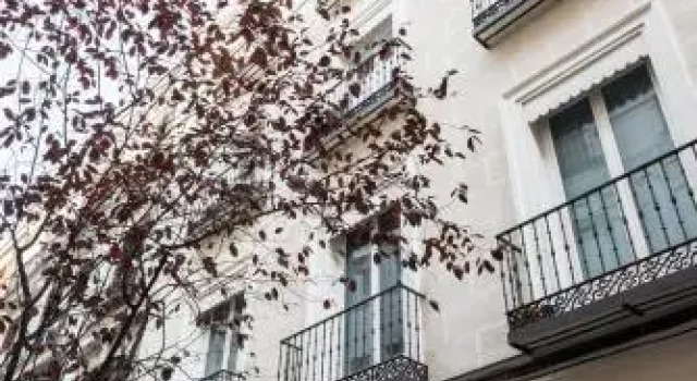 Urban Santa Ana Madrid Centro, Забронировать Отель центр города Мадрид, рядом с Дом-музей Лопе де Вега