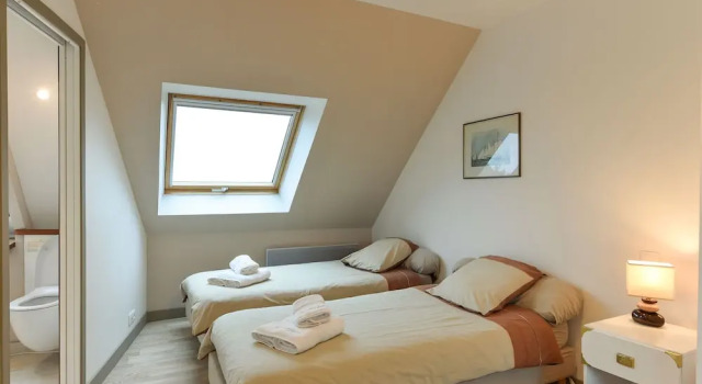 Detached Villa Within Walking Distance of the Beach, With a Swimming Pool and a Sauna