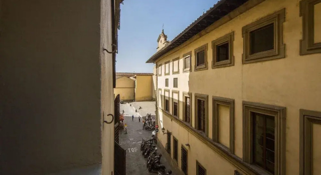 Florentapartments - Santo Spirito, Забронировать Апартаменты/квартира Палаццо Питти Флоренция, рядом с Дом Буонаротти
