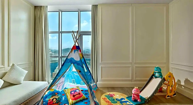 Семейный номер Standard с балконом и с видом на океан Hilton Dalian Golden Pebble Beach Resort