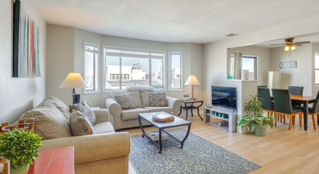Charming Condo w/ Pool Access in Osage Beach!, Забронировать Отель Отели Осейдж-Бич 3 звезды, 3*