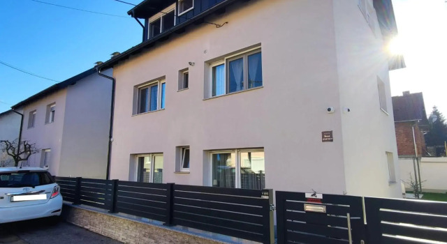 Lumani Apartment Zagreb with FREE Parking, Prenota Appartamento Zagabria Croazia