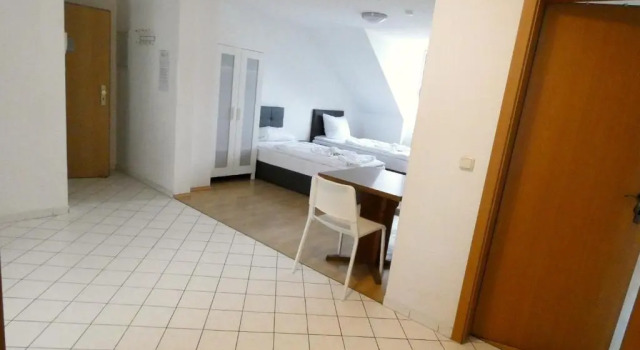 SUNNYHOME Monteurwohnungen und Apartments in Erfurt, Забронировать Апартаменты/квартира Отели Эрфурта с парковкой, рядом с Августинский монастырь, Парковка