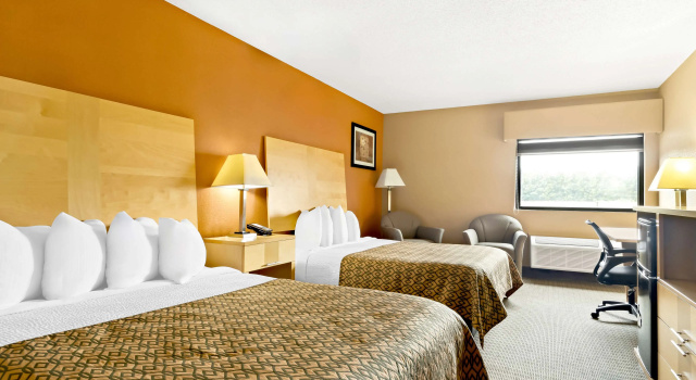 Четырёхместный номер Standard Best Western Paducah Inn