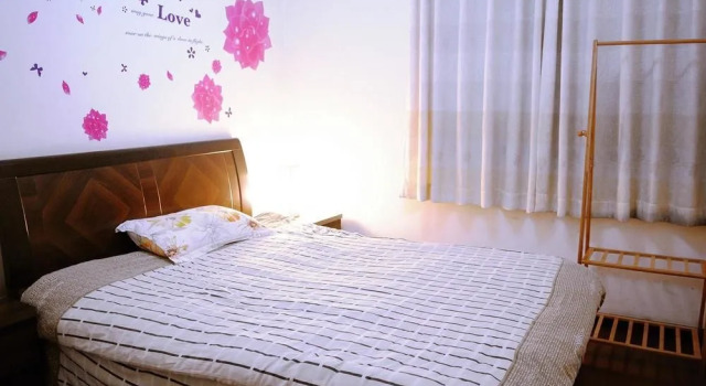 Small Youth Inn