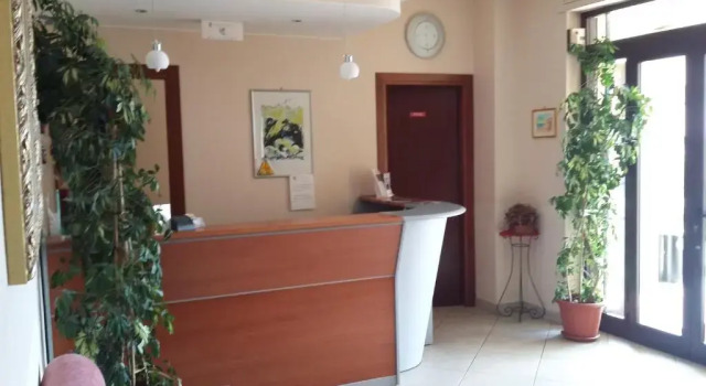 Hotel Caimo Bed-Breakfast