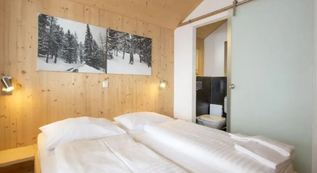 Charming Chalet With Indoor hot tub, Забронировать Шале Отели Туррахер-Хёэ с парковкой, рядом с Горнолыжный подъемник Оттифантенлифт, Парковка