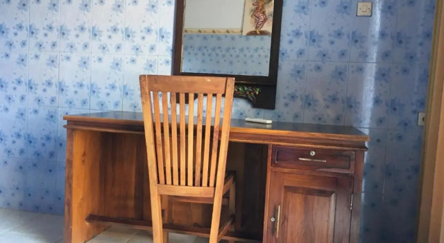 Wahyu Homestay 1, Забронировать Отель Отели Лембонган с парковкой, рядом с Пляж Нуса Лембонган, Парковка