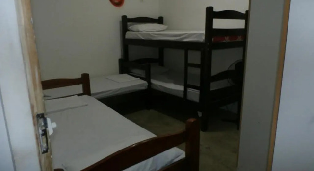 Кровать в общем номере Balcony Hostel Hotel