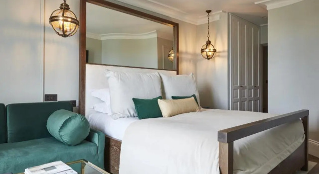 Двухместный номер Deluxe с балконом Lympstone Manor Hotel Restaurant & Vineyard - Relais & Chateaux