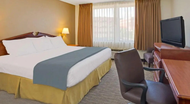 Номер Standard Days Inn by Wyndham Silver Spring