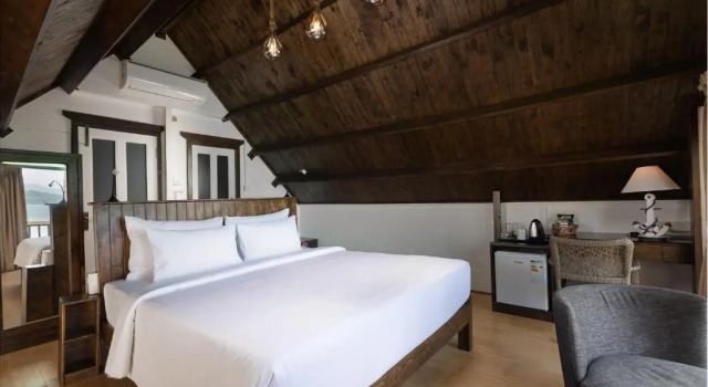 Deluxe dobbelt værelse med altan med havudsigt The Ark Comforts