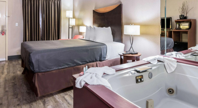 Suite Econo Lodge