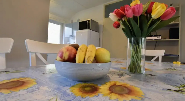 Appealing Holiday Home in Guelders near Forest, Book Feriehus Hoteller i Lochem med parkering, Parkering