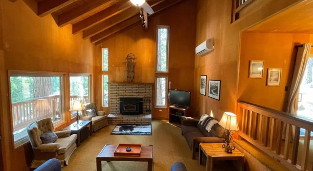 Коттедж Rustic Retreat