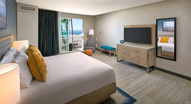Двухместный люкс Corner c 1 комнатой с видом на океан Inn at the Pier Pismo Beach, Curio Collection by Hilton