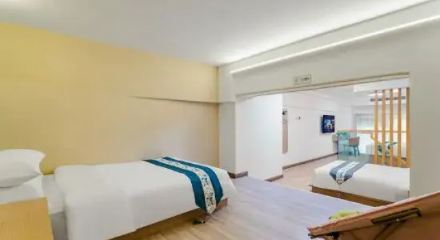 Трёхместный люкс Дуплекс Kangyu Hotel (Xinzheng International Airport Branch)