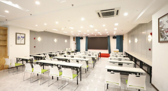 Hanting Hotel Jinan High-tech Zone Wanda Plaza, Забронировать Отель Ли-Ченг Цзинань