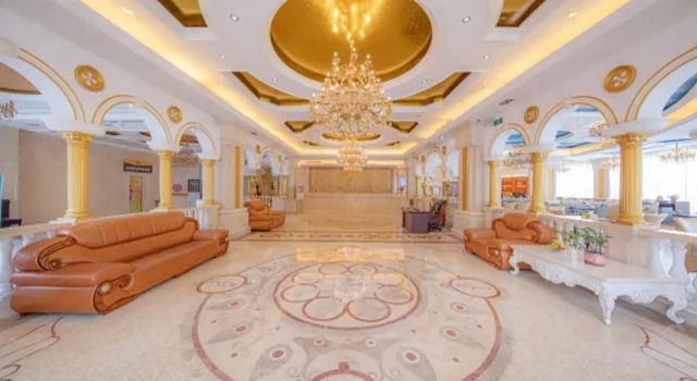 Vienna Hotel International Airport
