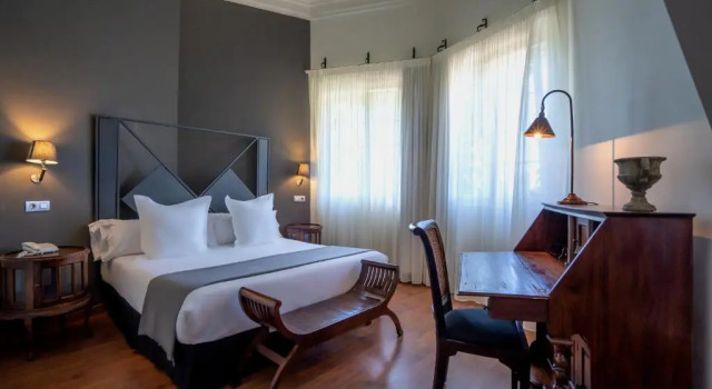 Полулюкс Premium Hotel Torres de Somo