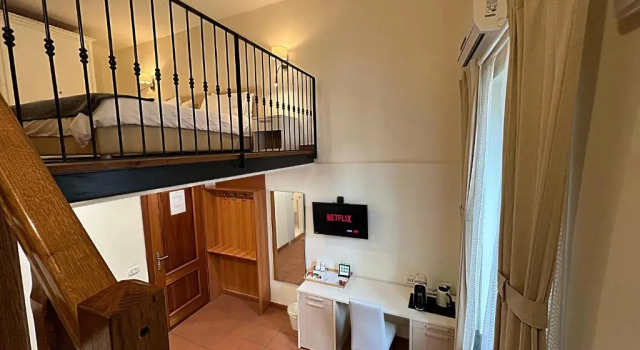 Camera Standard DayBreak B&B