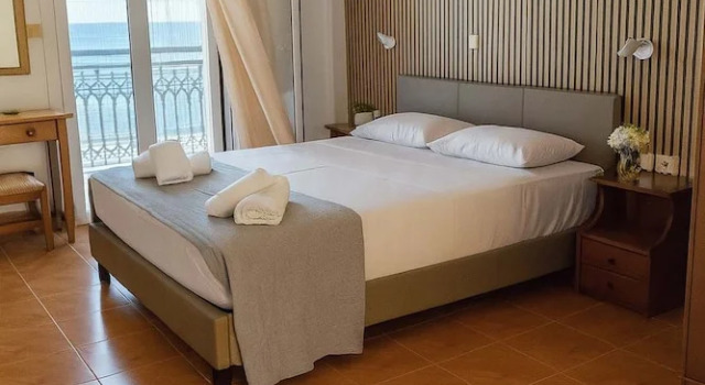 Beachfront Panorama Apartm - Kythira Seaside Gem, Забронировать Апартаменты/квартира Агия-Пелагия Китира, рядом с Порт Агия-Пелагия