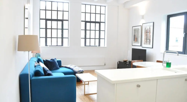 Farringdon 3 Bedroom Flat With Terrace, Забронировать Отель Лондон Большой Лондон, рядом с Картезианский монастырь