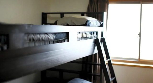 Кровать в общем номере (женский номер) Tokyo House INN