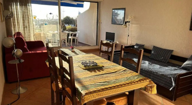 Appartement Port Camargue, 1 Pièce, 4 Personnes - Fr-1-250-41, Book Apartment Hotels in Camargue with a Pool, Swimming Pool