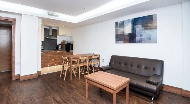 Четырёхместный люкс Superior Livin Serviced Apartments
