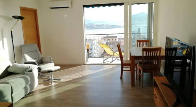 Апартаменты Centre ville avec vue magnifique sur le golfe d'Ajaccio; parking privé.